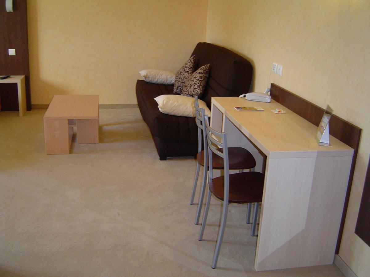 Hotel Azur Saint Junien Cit'Hotel Rom bilde